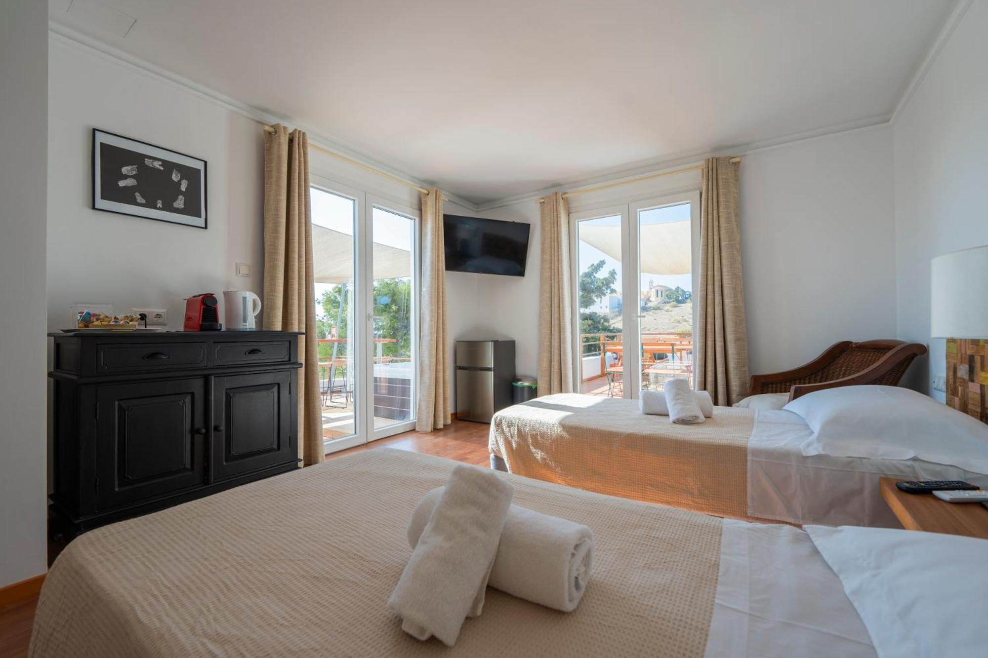 Syros Village Suites Vári المظهر الخارجي الصورة